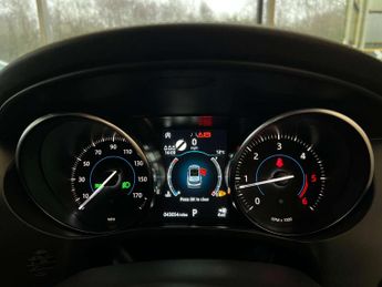 JAGUAR F-PACE 2.0 F-Pace R-Sport AWD D Auto 4WD 5dr