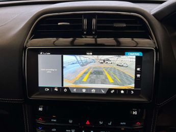 JAGUAR F-PACE 2.0 F-Pace R-Sport AWD D Auto 4WD 5dr