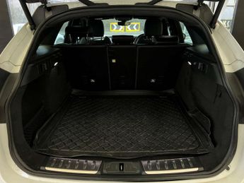 JAGUAR F-PACE 2.0 F-Pace R-Sport AWD D Auto 4WD 5dr