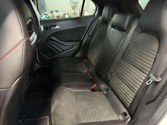 MERCEDES-BENZ GLA 1.6 GLA 180 AMG Line Edition Auto 5dr