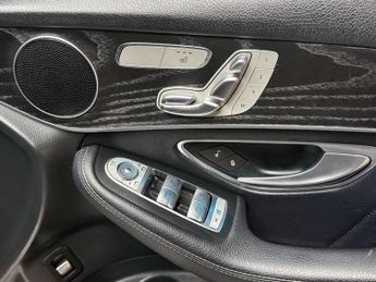 Mercedes-Benz GLC 2.1 GLC 220 D 4Matic AMG Line Premium Auto 4WD 5dr