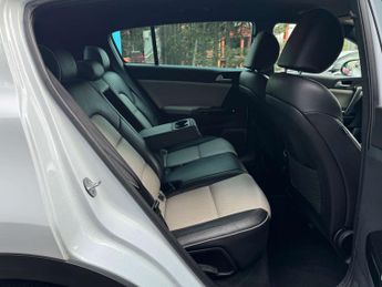 KIA SPORTAGE 1.7 Sportage GT-Line CRDi ISG Semi-Auto 5dr