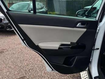 KIA SPORTAGE 1.7 Sportage GT-Line CRDi ISG Semi-Auto 5dr