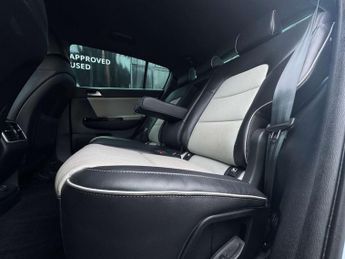 KIA SPORTAGE 1.7 Sportage GT-Line CRDi ISG Semi-Auto 5dr