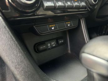 KIA SPORTAGE 1.7 Sportage GT-Line CRDi ISG Semi-Auto 5dr