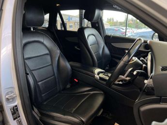 MERCEDES-BENZ GLC 2.1 GLC 220 D 4Matic AMG Line Auto 4WD 5dr