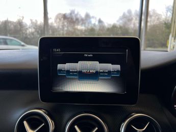 MERCEDES-BENZ GLA 1.6 GLA 200 SE Executive Auto 5dr