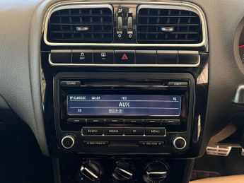 VOLKSWAGEN POLO 1.4 Polo GTi Semi-Auto 180 5dr