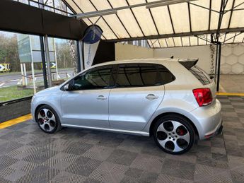 VOLKSWAGEN POLO 1.4 Polo GTi Semi-Auto 180 5dr