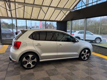 VOLKSWAGEN POLO 1.4 Polo GTi Semi-Auto 180 5dr