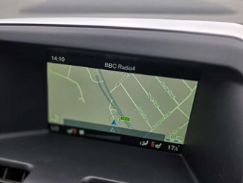 VOLVO XC60 2.4 XC60 SE Luxury Nav D5 AWD Auto 4WD 5dr