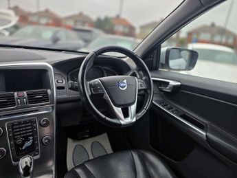 VOLVO XC60 2.4 XC60 SE Luxury Nav D5 AWD Auto 4WD 5dr