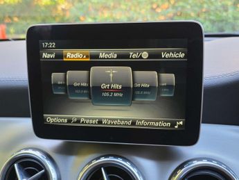 MERCEDES-BENZ GLA 2.1 GLA 220 D 4Matic AMG Line Premium Auto 4WD 5dr