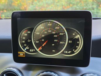 MERCEDES-BENZ GLA 2.1 GLA 220 D 4Matic AMG Line Premium Auto 4WD 5dr