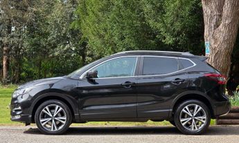 NISSAN QASHQAI 1.3 Qashqai N-Connecta DiG-T Semi-Auto 5dr