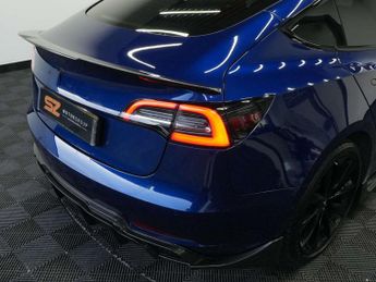 Tesla Model 3 ModeL 3 Performance AWD 4WD 4dr