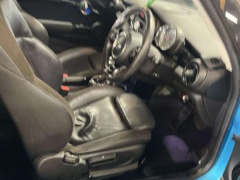 MINI HATCH 2.0 Cooper SD Auto 3dr