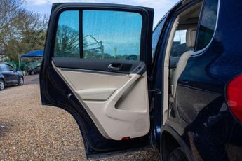 VOLKSWAGEN TIGUAN 2.0 Tiguan Match TDI BlueMotion Technology 4Motion Semi-Auto 4WD