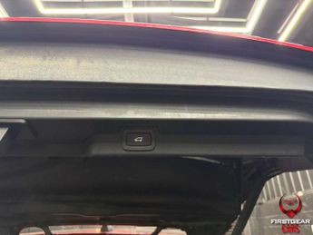 Land Rover Discovery 3.0 TD V6 HSE SUV 5dr Diesel Auto 4WD Euro 6 (s/s) (258 ps)