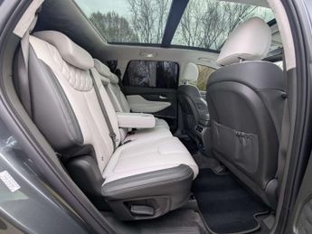 Hyundai SANTA FE 1.6 Santa Fe Ultimate HEV Auto 4WD 5dr