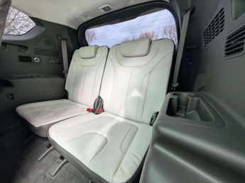 Hyundai SANTA FE 1.6 Santa Fe Ultimate HEV Auto 4WD 5dr