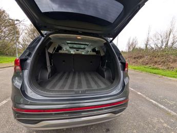Hyundai SANTA FE 1.6 Santa Fe Ultimate HEV Auto 4WD 5dr