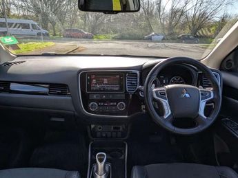 MITSUBISHI OUTLANDER 2.0 Outlander Juro PHEV CVT 4WD 5dr
