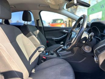 FORD FOCUS 1.0 Focus Titanium Navigator T 5dr