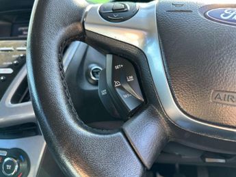 FORD FOCUS 1.0 Focus Titanium Navigator T 5dr