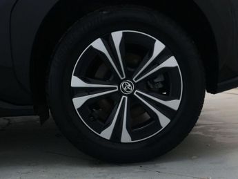 TOYOTA BZ4X 71.4kWh Motion SUV 5dr Electric Auto (11kW OBC) (204 ps)