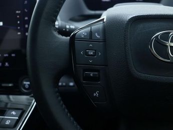 TOYOTA BZ4X 71.4kWh Motion SUV 5dr Electric Auto (11kW OBC) (204 ps)