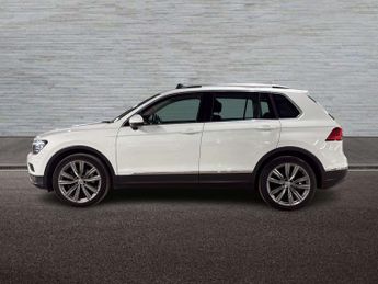 VOLKSWAGEN TIGUAN 2.0 Tiguan SEL TDI BlueMotion Technology 4Motion Semi-Auto 4WD 5
