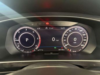 VOLKSWAGEN TIGUAN 2.0 Tiguan SEL TDI BlueMotion Technology 4Motion Semi-Auto 4WD 5