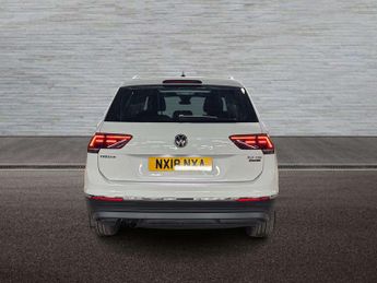 VOLKSWAGEN TIGUAN 2.0 Tiguan SEL TDI BlueMotion Technology 4Motion Semi-Auto 4WD 5