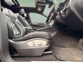 PORSCHE MACAN 3.0 Macan S D Semi-Auto 4WD 5dr