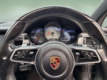PORSCHE MACAN 3.0 Macan S D Semi-Auto 4WD 5dr