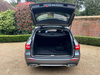 Mercedes-Benz E-CLASS 2.0 E 220 D AMG Line Premium Auto 5dr