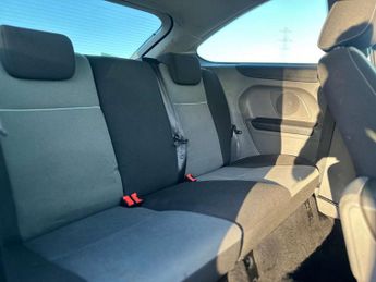 FORD FOCUS 1.6 Focus Zetec 100 3dr