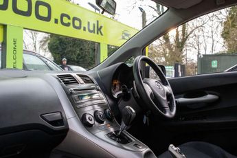 TOYOTA AURIS 1.6 Auris T3 VVT-i Semi-Auto 5dr