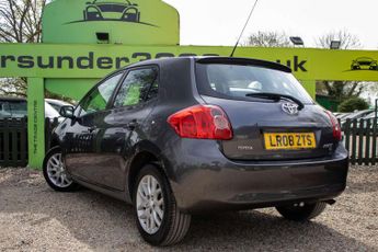 TOYOTA AURIS 1.6 Auris T3 VVT-i Semi-Auto 5dr