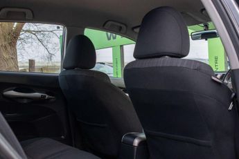 TOYOTA AURIS 1.6 Auris T3 VVT-i Semi-Auto 5dr