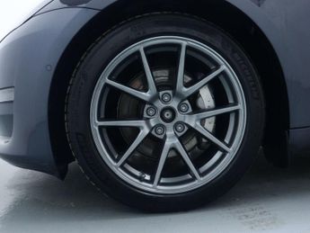 TESLA MODEL 3 (Dual Motor) Long Range Saloon 4dr Electric Auto 4WDE (346 ps)