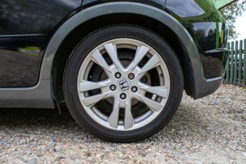 HONDA CIVIC 1.8 Civic ES i-VTec Auto 5dr