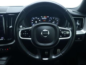 VOLVO XC60 2.0 B5 MHEV R-Design SUV 5dr Petrol Hybrid Auto Euro 6 (s/s) (25