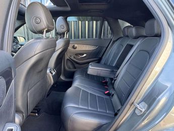 MERCEDES-BENZ GLC 2.1 GLC 250 D 4Matic AMG Line Premium Auto 4WD 5dr