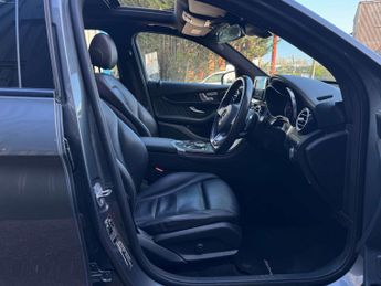MERCEDES-BENZ GLC 2.1 GLC 250 D 4Matic AMG Line Premium Auto 4WD 5dr