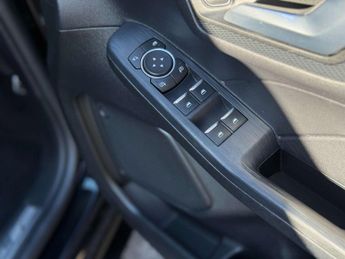 FORD KUGA 2.5 Kuga ST-Line X Edition PHEV CVT 5dr