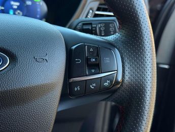 FORD KUGA 2.5 Kuga ST-Line X Edition PHEV CVT 5dr