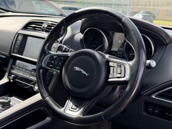 JAGUAR F-PACE 3.0 F-PACE V6 S AWD D Auto 4WD 5dr