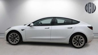 TESLA MODEL 3 Model 3 Standard Range + 4dr